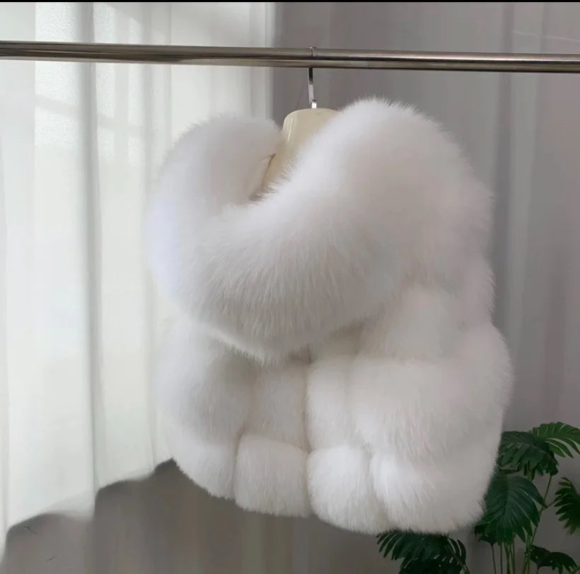 Lisa Maria Sleeveless Genuine Fox Fur Vest with Hood